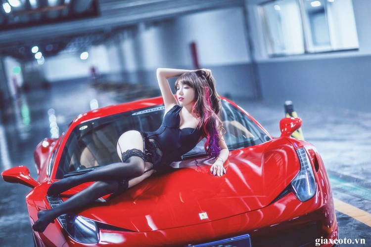 nguoi-mau-va-xe-ferrari8