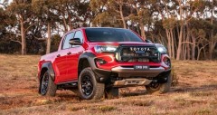 Chi tiết Toyota Hilux GR Sport 2024 kèm giá bán (10/2025)