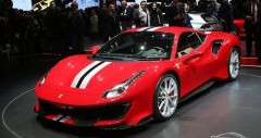 Chi tiết siêu xe Ferrari 488 Pista kèm giá bán (10/2025)
