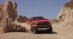 Giá xe Ford Ranger Raptor 2025 lăn bánh (12/2025)