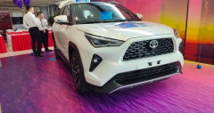 Giá xe Toyota Yaris Cross Hybrid 2024 lăn bánh (10/2025)