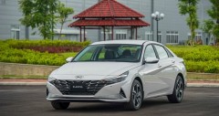 Hyundai Elantra 2024: giá lăn bánh, ưu đãi (10/2025)
