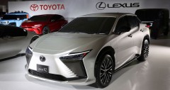 Lexus RZ450e 2023 sắp ra mắt