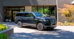 Chi tiết Lincoln Navigator 2023 kèm giá bán (10/2025)