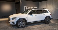 Mercedes Benz GLB250 4Matic 2023: giá lăn bánh (10/2025)