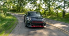 Chi tiết Mini John Cooper Works GP 2023 kèm giá bán (10/2025)
