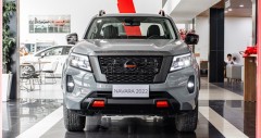 Nissan Navara 2023: giá lăn bánh, ưu đãi (10/2025)