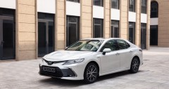Giá xe Toyota Camry 2024 cũ tháng (10/2025)