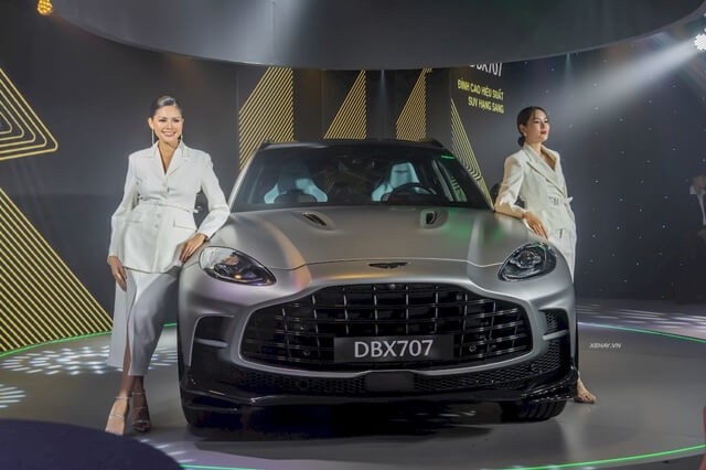 Aston-Martin-DBX707-gia-xe