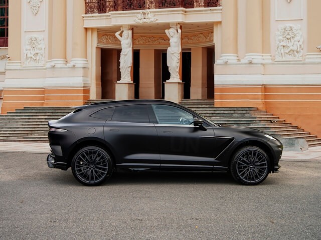Aston-Martin-DBX707-than-xe