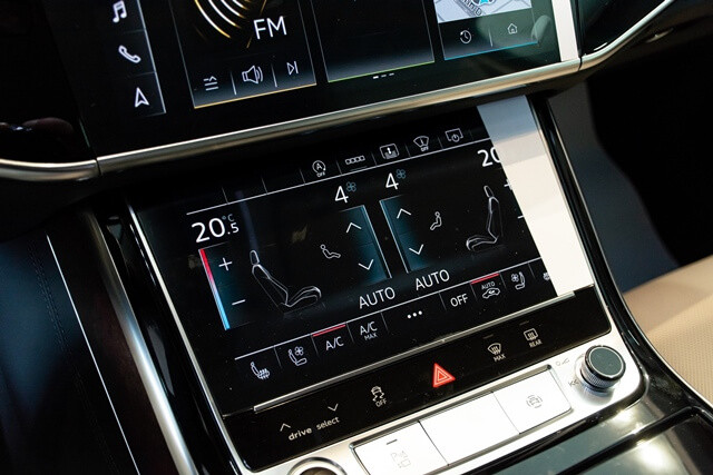 Audi-A8L-man-hinh-dieu-khien-chuc-nang