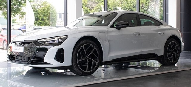 Đánh giá xe Audi ETron 2019 Mẫu xe điện đầu tiên của hãng  MuasamXecom