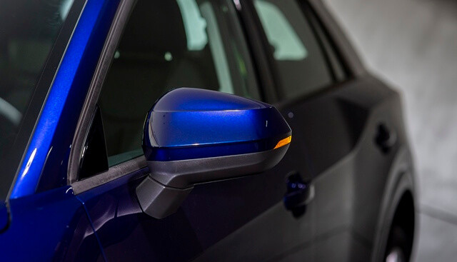 Audi-Q2-guong-chieu-hau