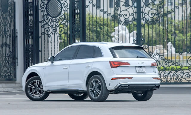 Audi-Q5-S-line-ngoai-that