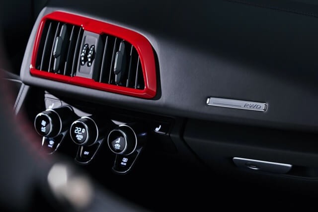 640 Audi R8 2021 cua dieu hoa - Chi tiết siêu xe Audi R8 tham khảo giá xe (03/2022)