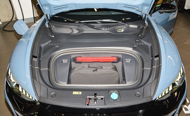 Audi-RS-E-Tron-GT-khoang-hanh-ly-phia-truoc