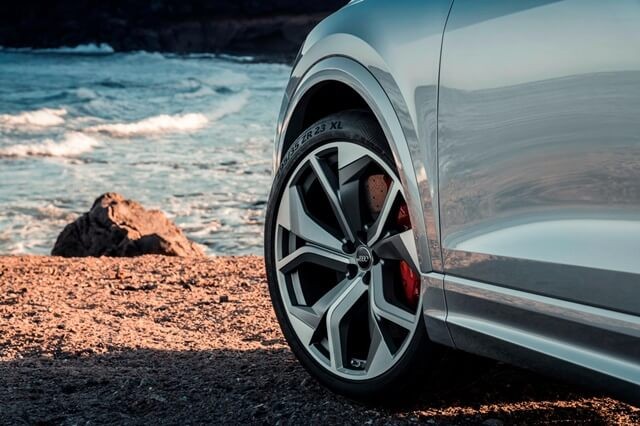 Audi-RS-Q8-2021-la-zăng