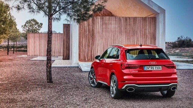 Audi-RSQ3-2021-duoi-xe