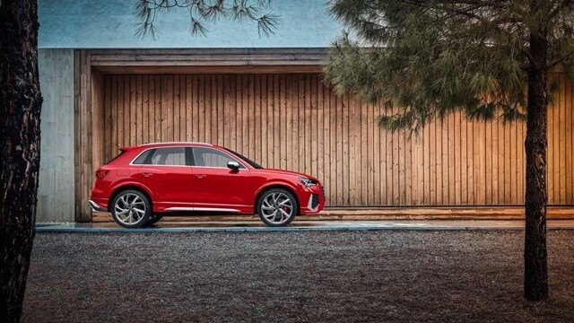 Audi-RSQ3-2021-than-xe