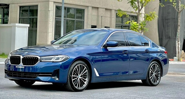 BMW-520i-thiet-ke-ngoai-that