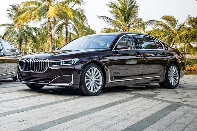 BMW-730Li-ngoai-that