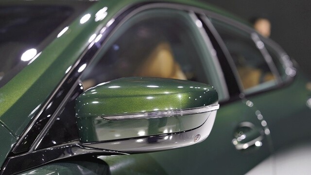 BMW-840i-Gran-Coupe-guong-chieu-hau-ben-ngoai