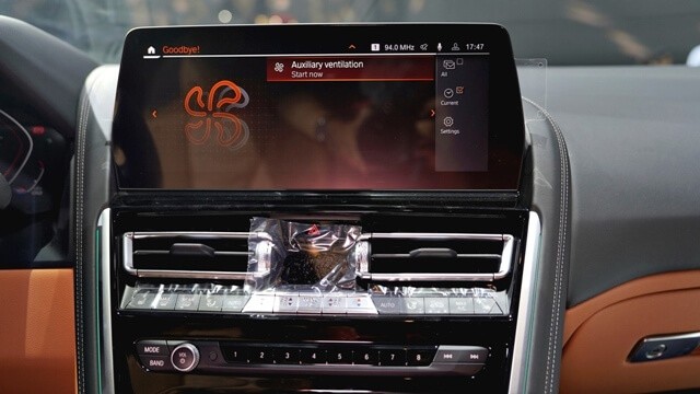 BMW-840i-Gran-Coupe-man-hinh-giai-tri