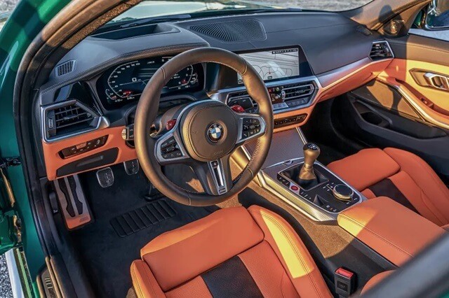 BMW-M3-khoang-lai