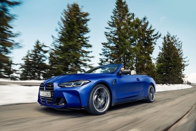 BMW-M4-Competition-Convertible-van-hanh