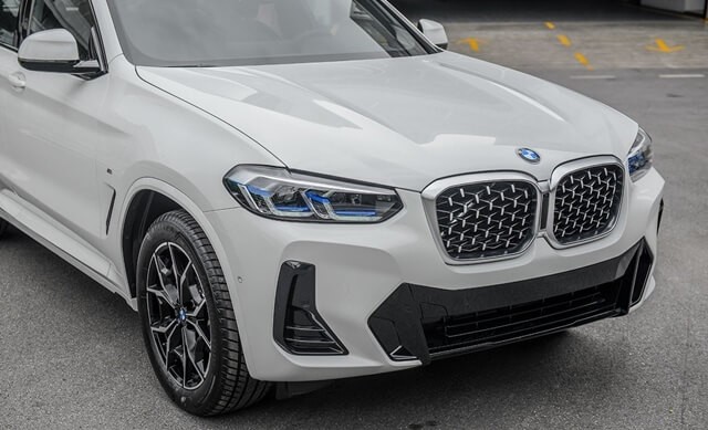 BMW-X4-luoi-tan-nhiet
