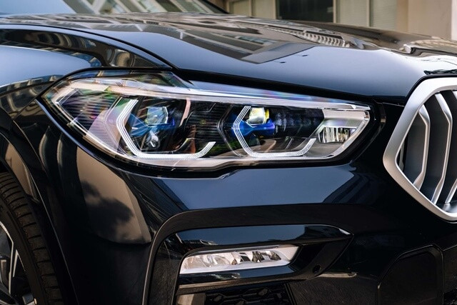 BMW-X6-den-pha