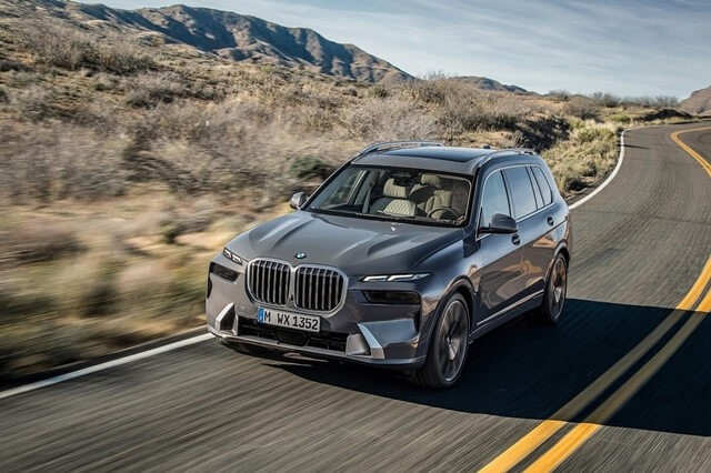 BMW-X7-co-gi-moi
