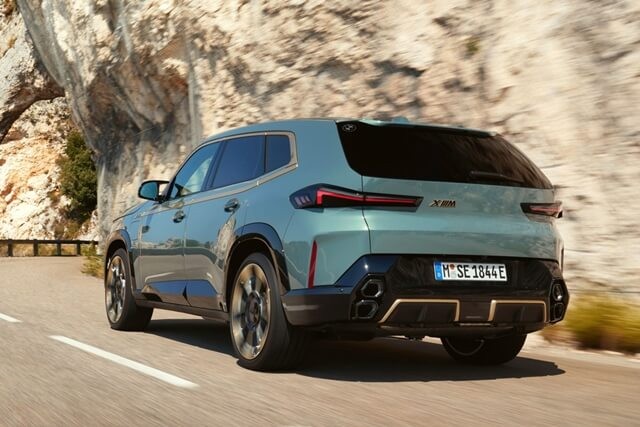 BMW-XM-hong-xe