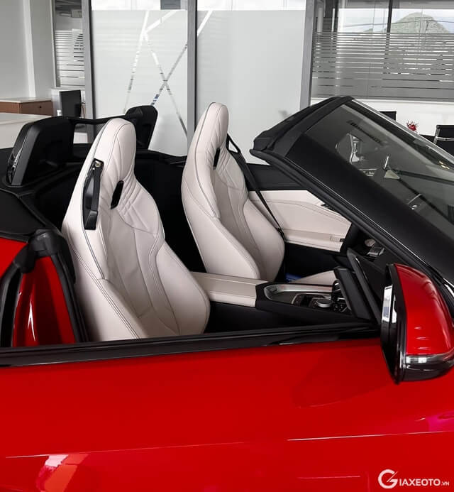 BMW-Z4-ghe-lai