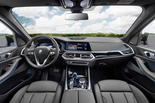 BMW-iX5-Hydrogen-khoang-lai