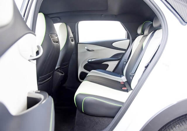 BYD-Dolphin-khoang-hanh-khach