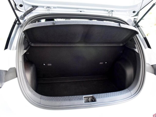 BYD-Dolphin-khoang-hanh-ly