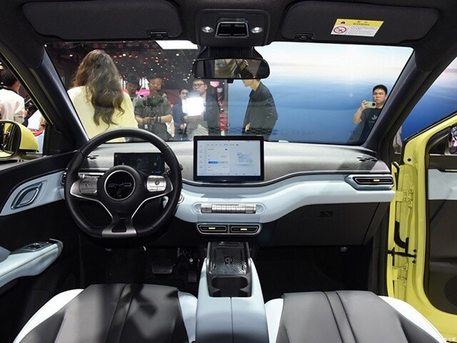 BYD-Seagull-khoang-lai