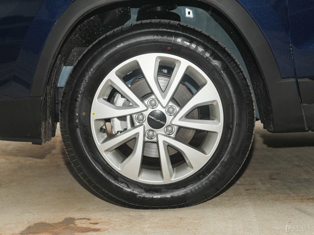 Baic-Beijing-X3-la-zang
