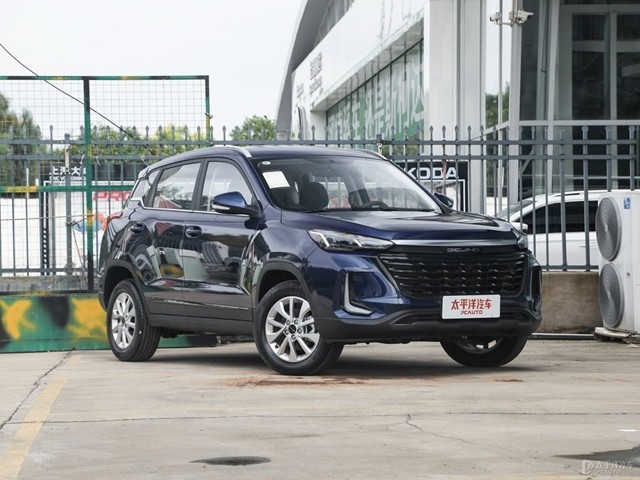 Baic-Beijing-X3-suon-xe