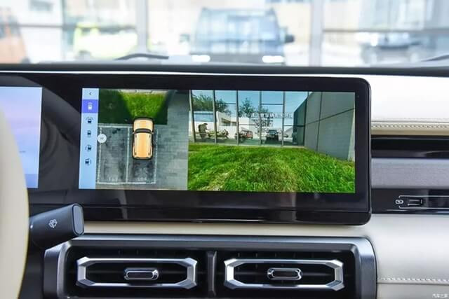 Baojun-Yep-man-hinh-giai-tri