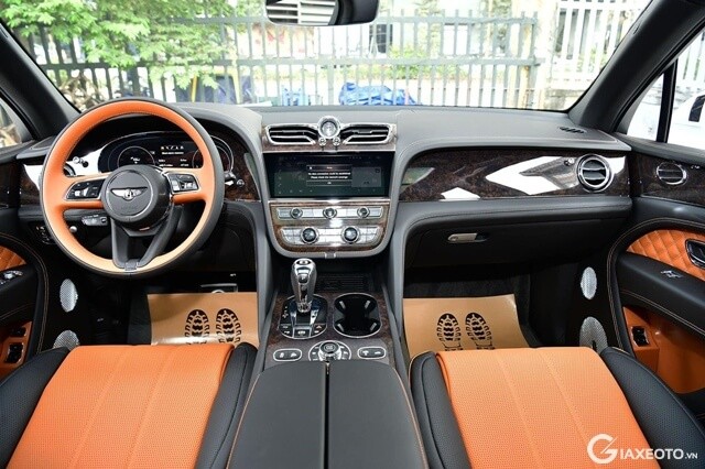 Bentley-Bentayga-2021-khoang-lai