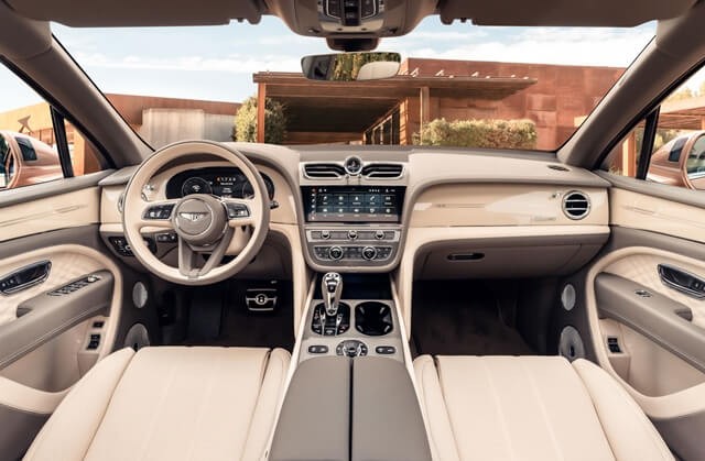 Bentley-Bentayga-EWB-khoang-lai