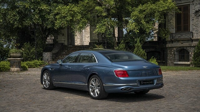 Bentley-Flying-Spur-Hybrid-hong-xe