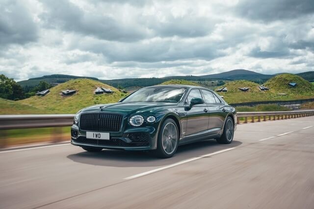 Chi Tiết Bentley Flying Spur 2022 Kèm Giá Bán (11/2024)