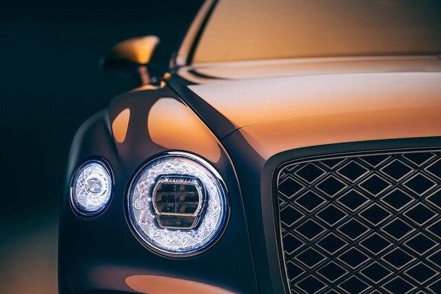 Bentley-flying-spur-mulliner-den-pha