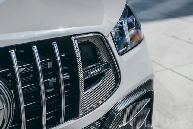 Brabus-900-cac-chi-tiet-soi-carbon