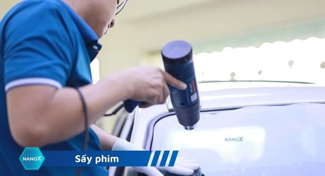 Cac-buoc-dan-phim-cach-nhiet-oto-buoc-4