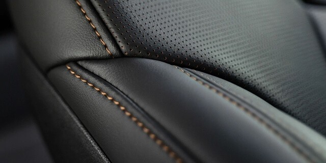 Cadillac-CT5-2021-ghe-boc-da