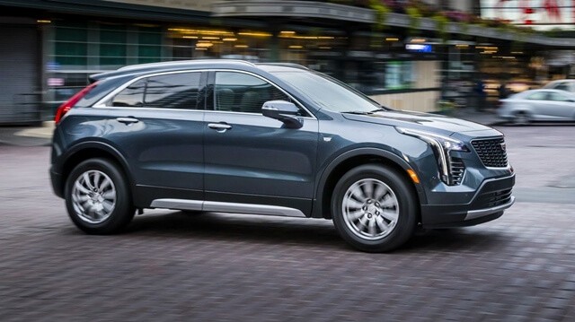 Cadillac-XT4-than-xe